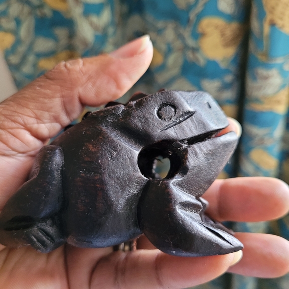 Vintage wood desk accessory frog pen and paper holder - Picture 10 of 10